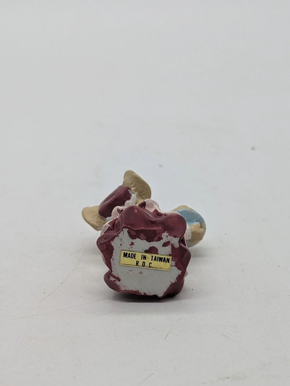 Vintage Miniature Mouse Figurine with Cake Made in Taiwan ROC Anthropomorphic